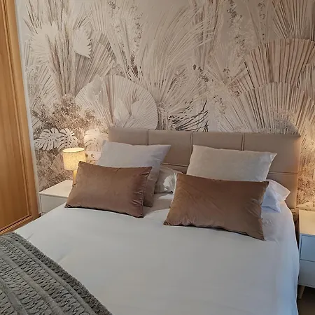 Sybarix Beach: 1ª Linea De Playa Apartment