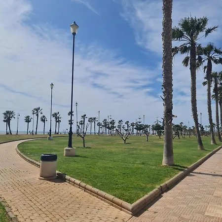 Sybarix Beach: 1ª Linea De Playa Apartment